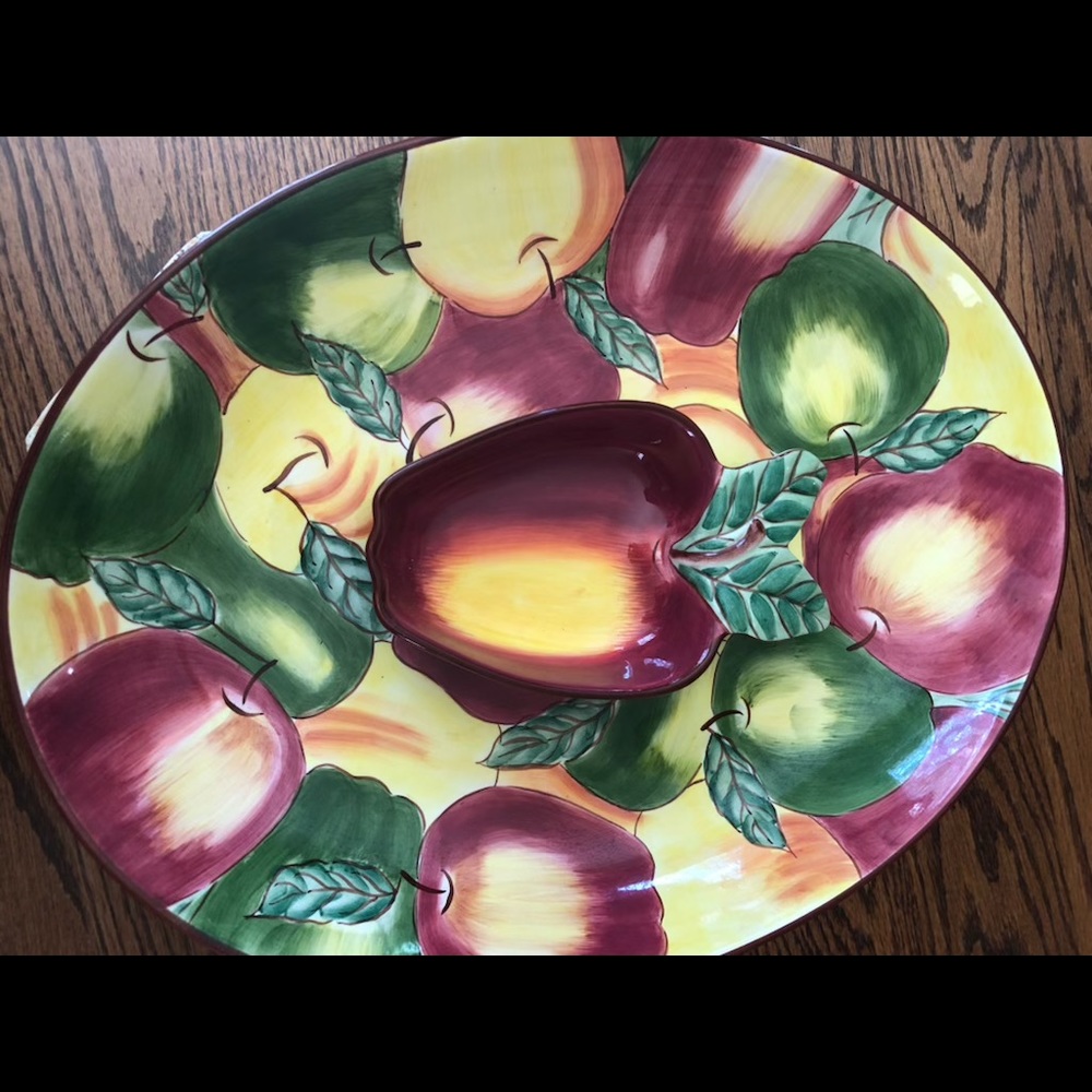 Apple chip and dip bowl and platter